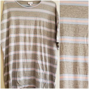 BNWT Lularoe Irma (HiLo Tunic)